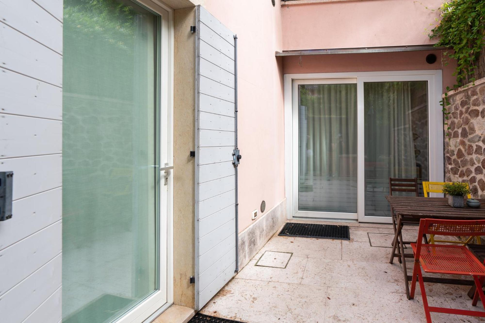 Corte Angelini By Postcardsfrom Castelnuovo del Garda Exterior photo