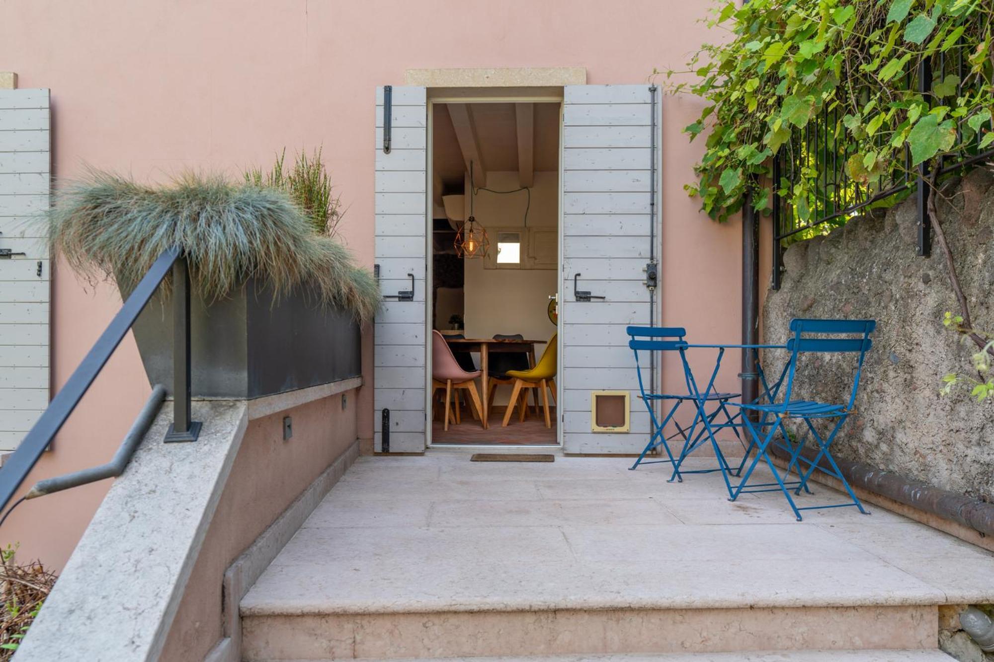 Corte Angelini By Postcardsfrom Castelnuovo del Garda Exterior photo