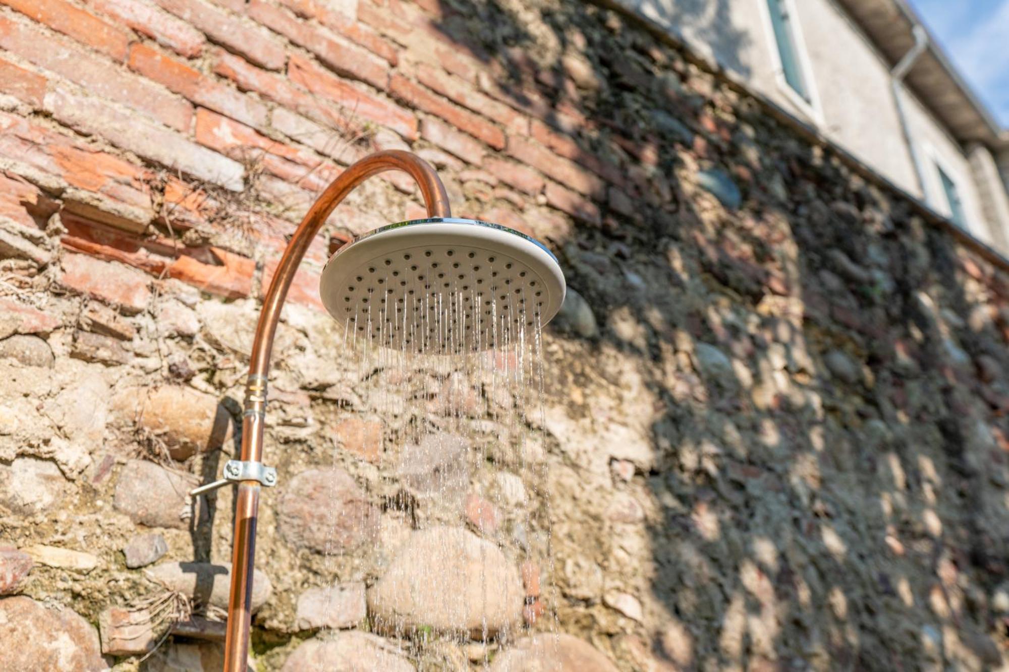 Corte Angelini By Postcardsfrom Castelnuovo del Garda Exterior photo